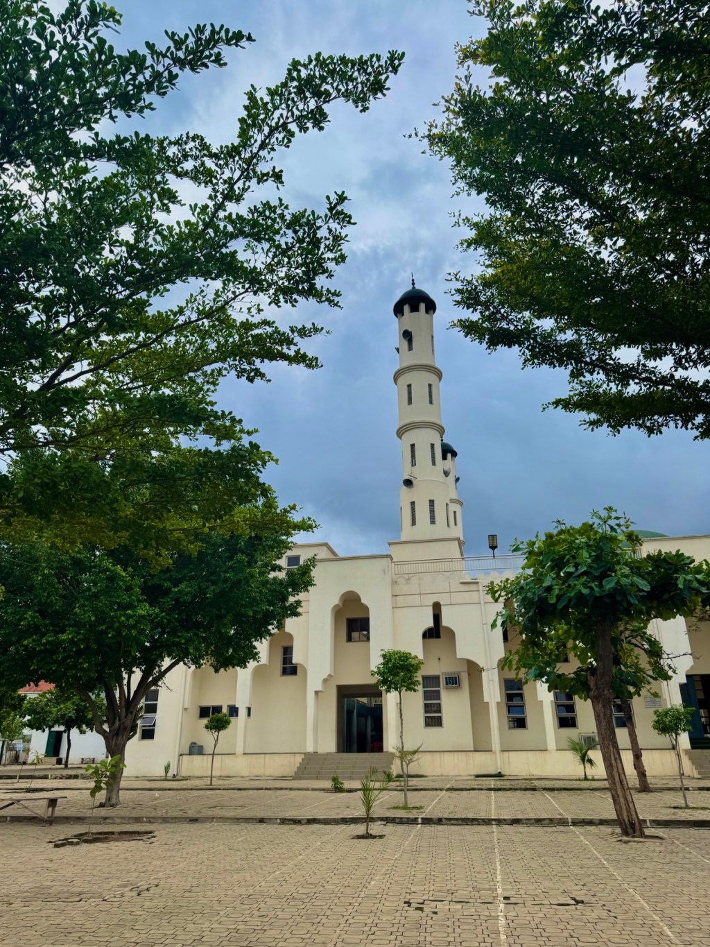 How My Community Came Together to Support the Deceased: Kafan and Perfume Oil&nbsp;Sadaqah